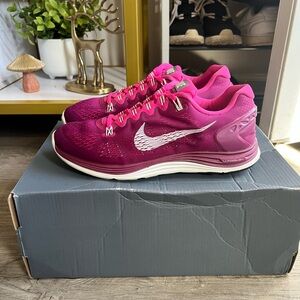 Nike Wmns LunarGlide+ 5 ‘Rasberry Red’